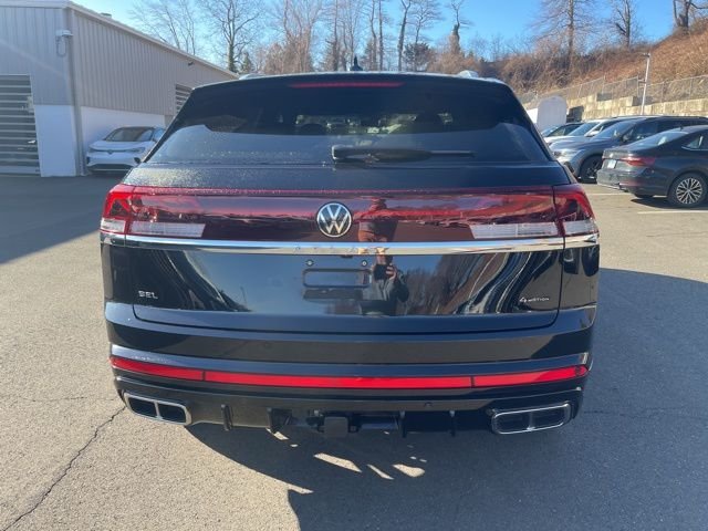 Certified Used 2024 Black Volkswagen 2.0T SEL R-Line image 6