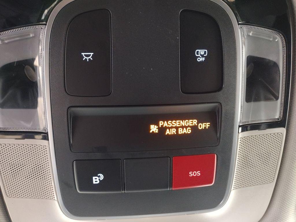 New 2026 White Pearl Hyundai Blue SE image 32