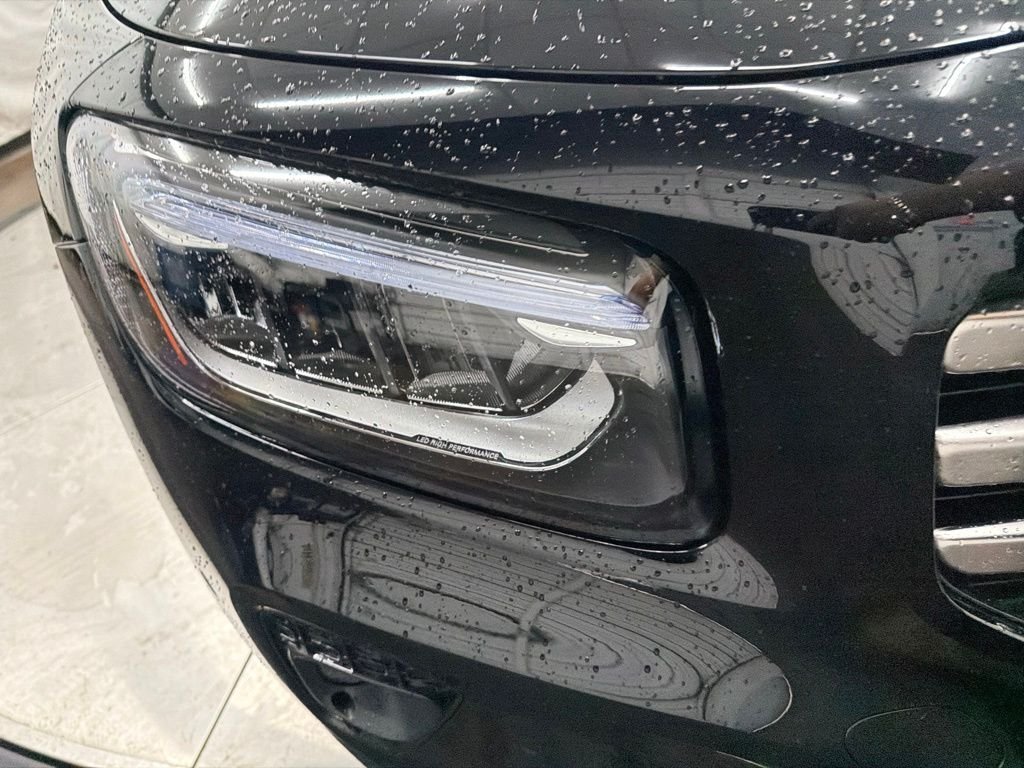 New 2026 Night Black Mercedes-Benz GLB 250 image 10