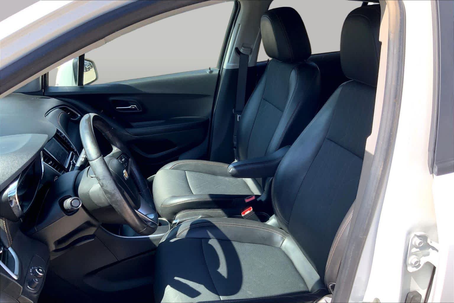 2022 Chevrolet Trax LT - Photo 8