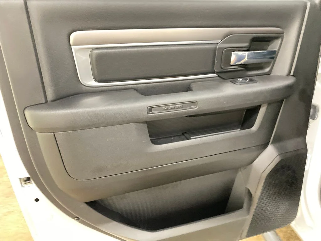 Used 2022 White Ram Warlock image 13
