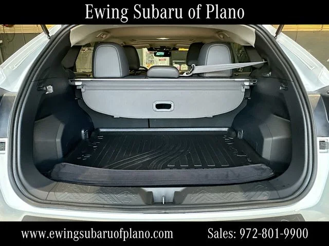 Used 2025 White Subaru Limited image 27