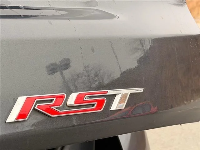Used 2022 Evergreen Gray Metallic Chevrolet RST image 26