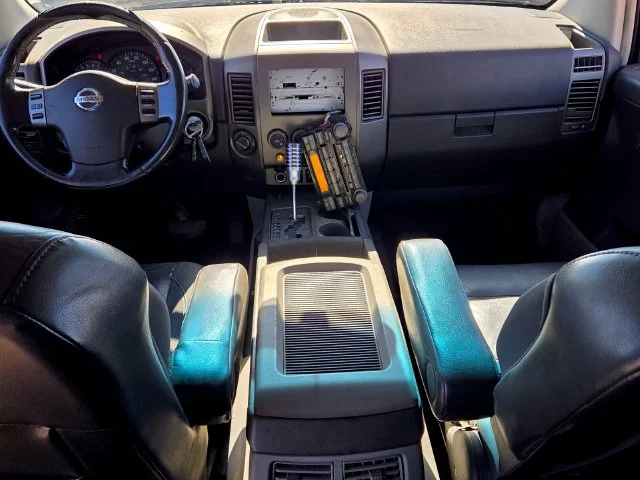 Used 2004 Gray Nissan LE image 9