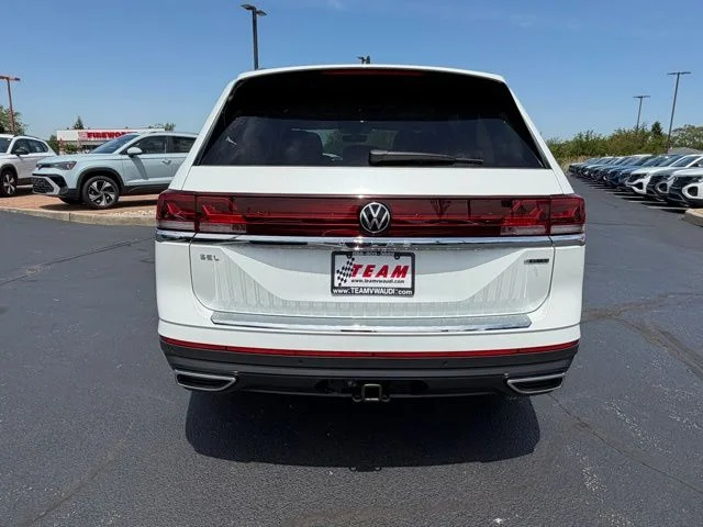 New 2026 White Volkswagen 2.0T SEL image 4