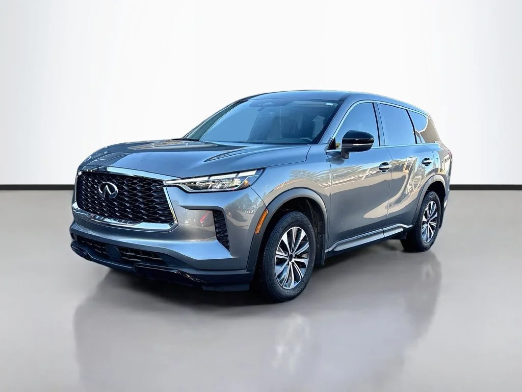 Used 2024 Graphite Shadow INFINITI PURE image 3