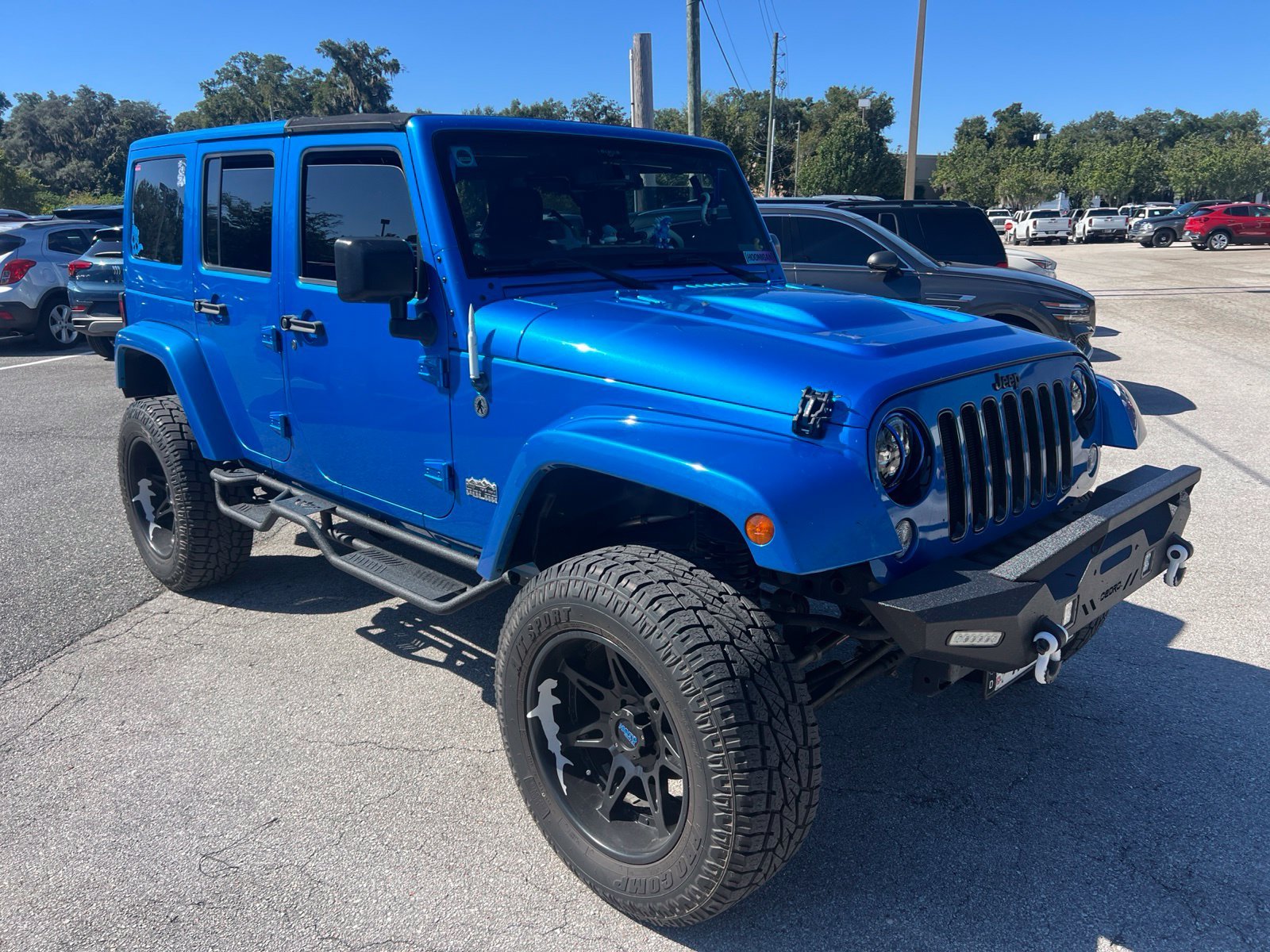 Used 2014 Blue Jeep Unlimited Polar Edition image 3