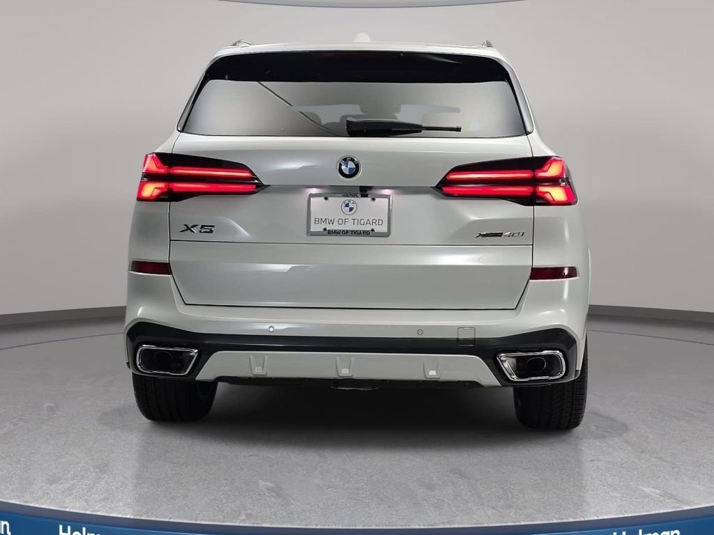 New 2026 Mineral White Metallic BMW xDrive40i image 6
