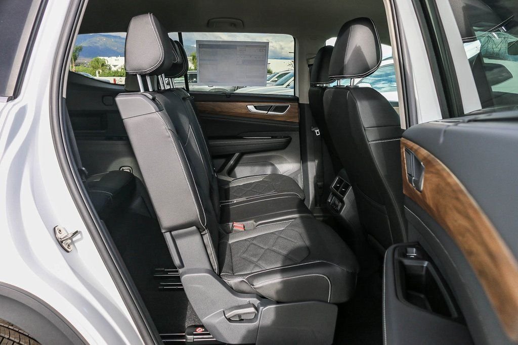 2026 Volkswagen Atlas SE w/Tech - Photo 18