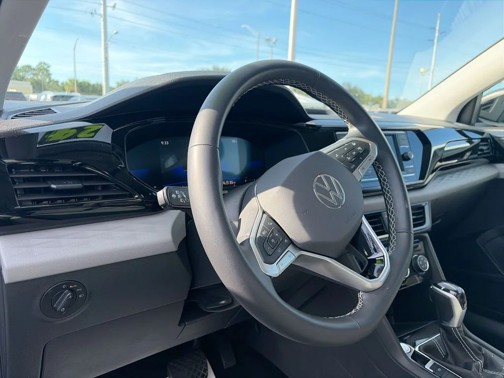 2024 Volkswagen Taos S - Photo 16