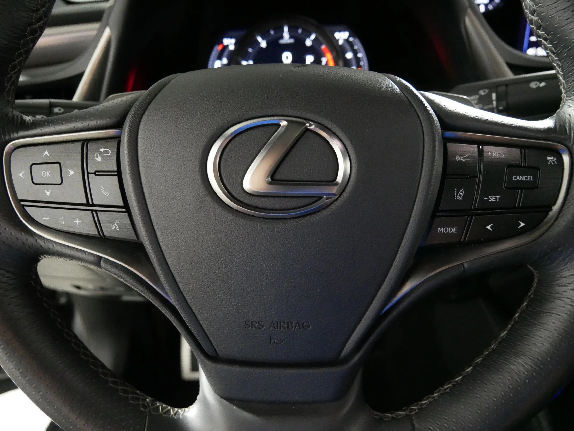 Used 2020 Nebula Gray Pearl Lexus ES 350 F SPORT image 25