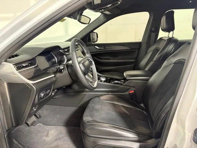 Used 2023 Bright White Clearcoat Jeep Altitude image 24