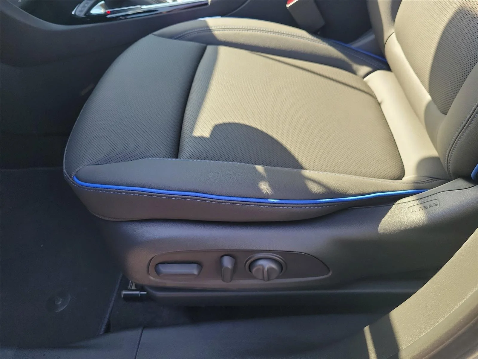 2026 Buick Encore GX Sport Touring - Photo 23