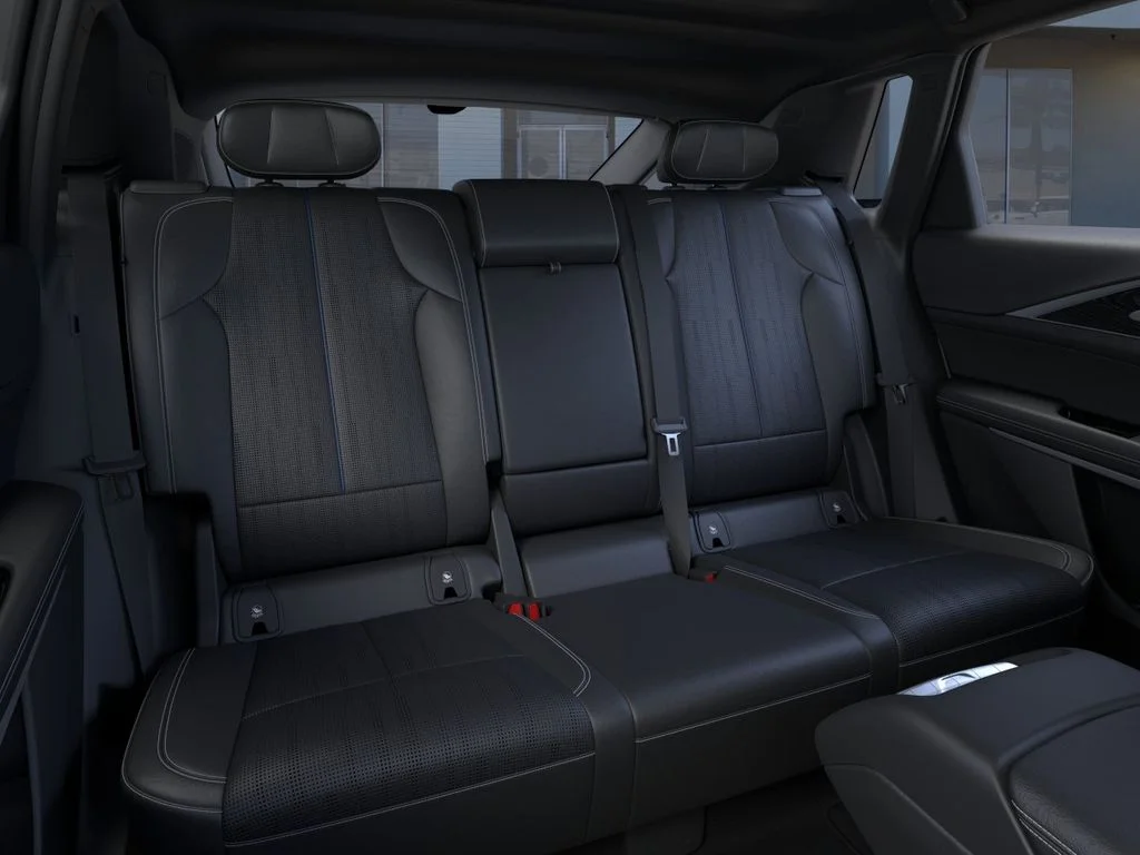2026 Cadillac LYRIQ Signature Sport - Photo 17