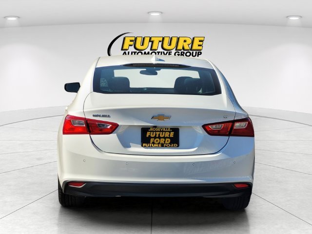 Used 2025 White Chevrolet LT image 8