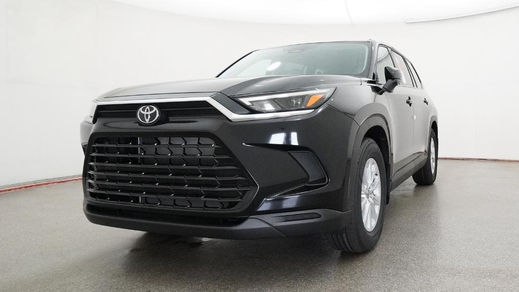 New 2026 Midnight Black Metallic Toyota XLE image 12