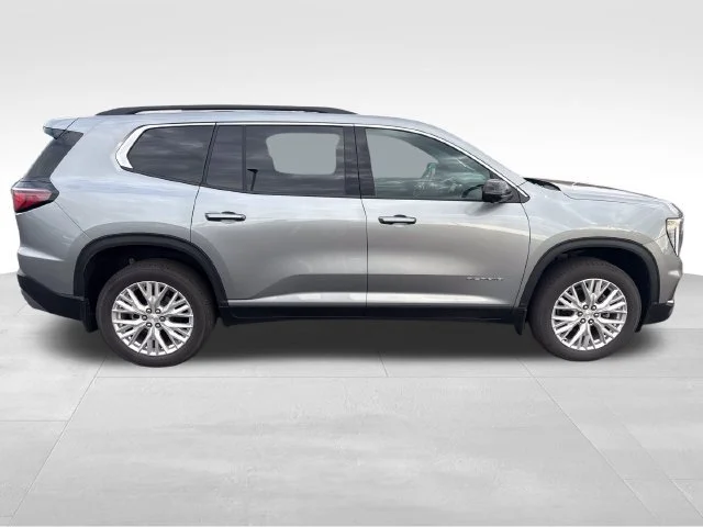 Used 2025 Sterling Metallic GMC Elevation image 7