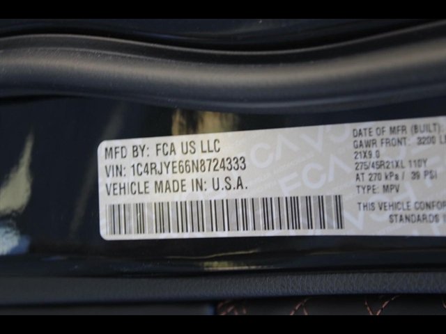 Used 2022 Diamond Black C Jeep Summit Reserve 4xe image 27