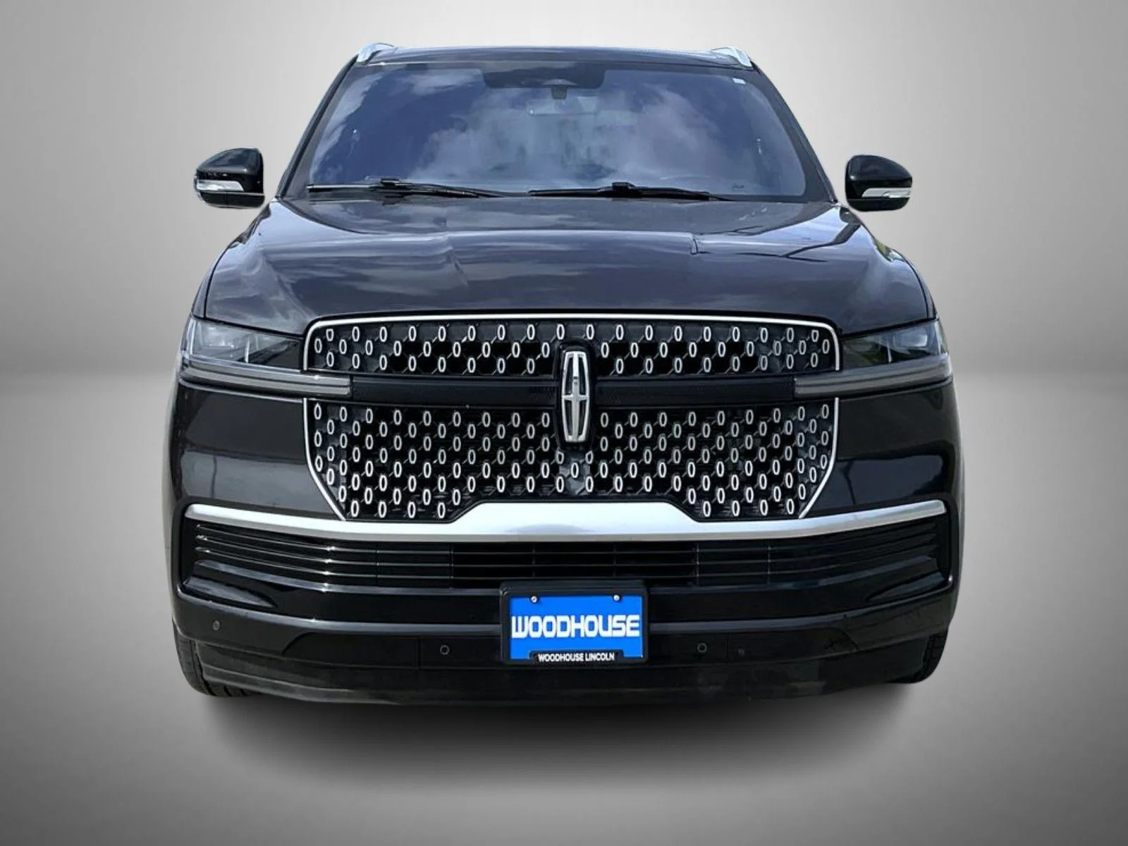 Used 2025 Gray Lincoln Reserve image 2