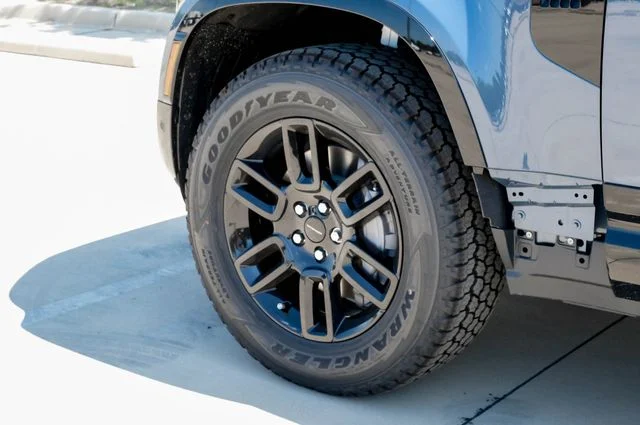 New 2026 Tasman Blue Land Rover X-Dynamic SE image 60