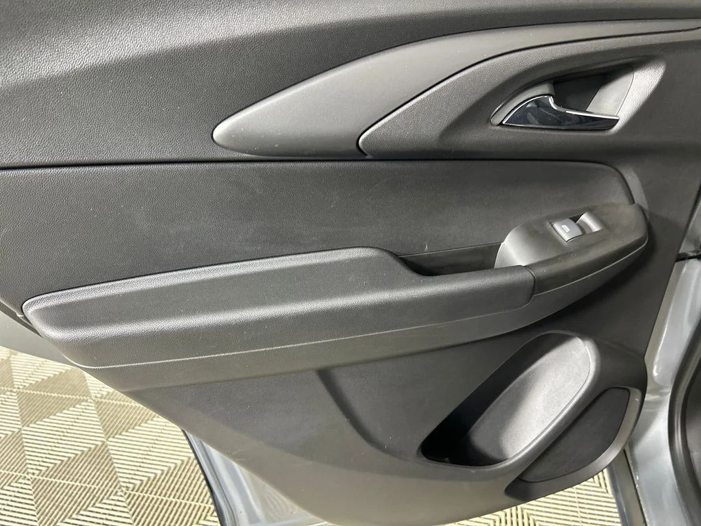 Used 2023 Gray Chevrolet LT image 16