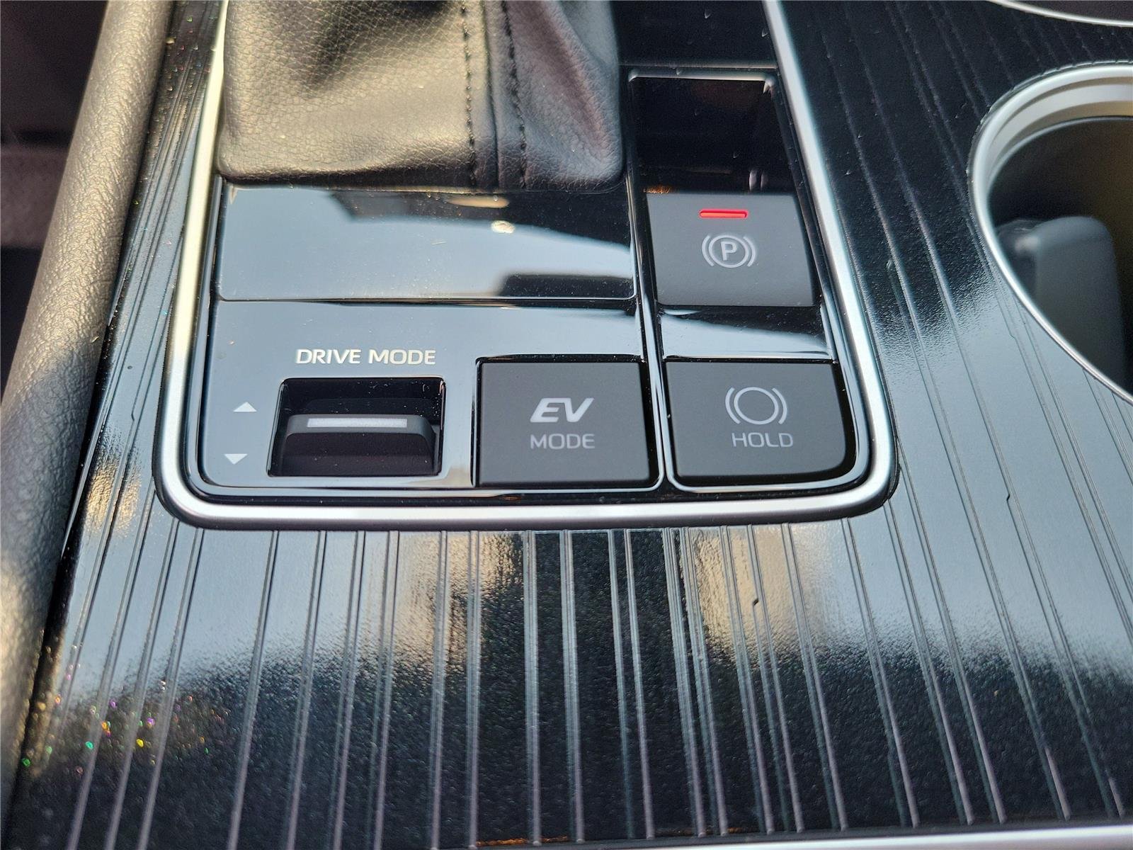 Used 2026 Ice Cap Toyota XSE image 35