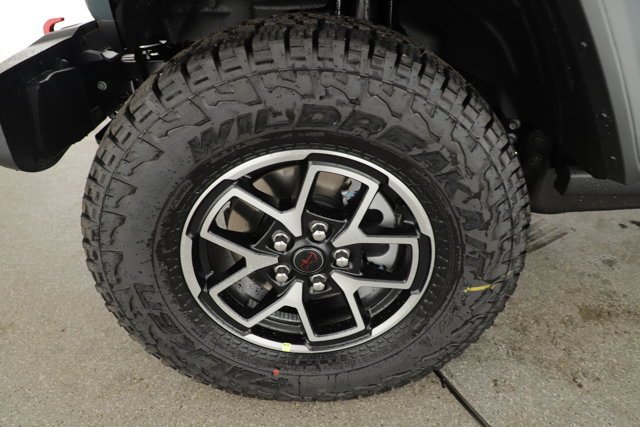 New 2026 Anvil Clear-Coat Exterior Paint Jeep Rubicon image 7