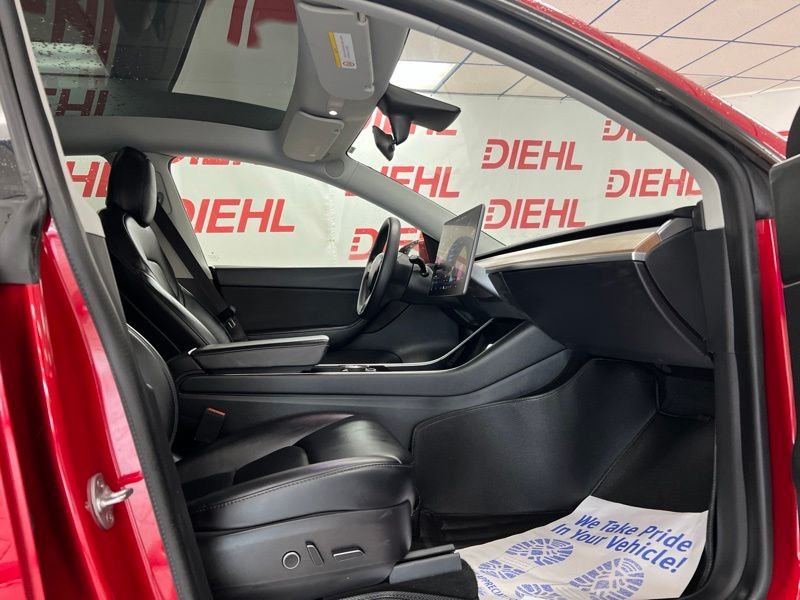 Used 2021 Red Tesla Long Range image 14