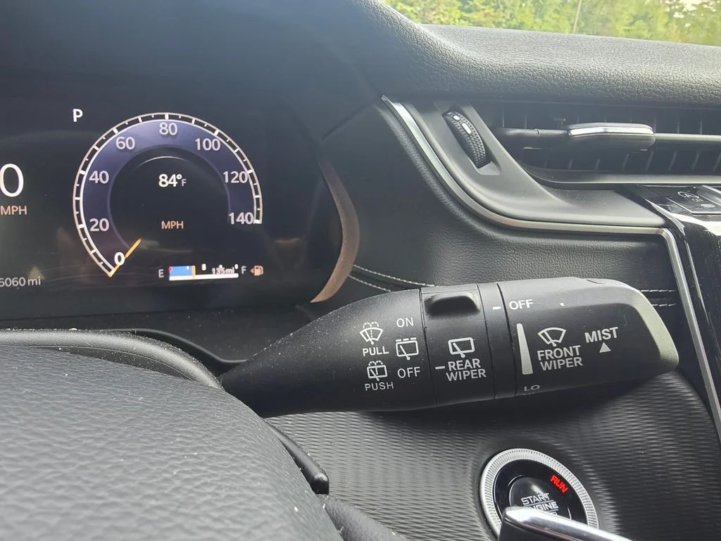 Used 2024 Gray Jeep Altitude image 32