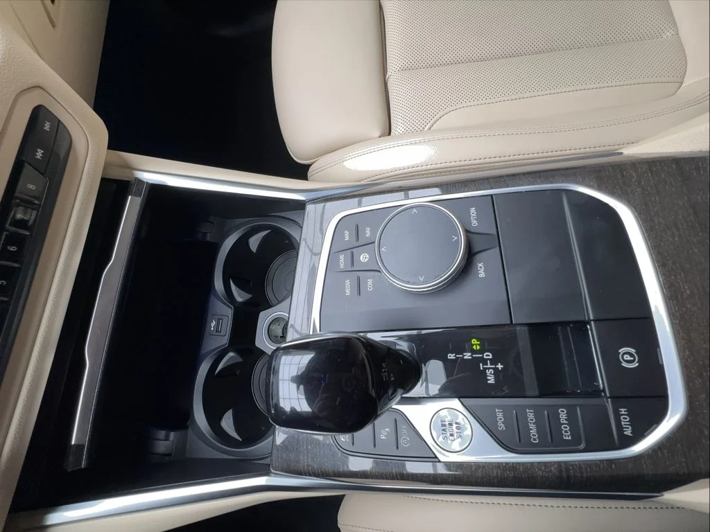 Used 2022 Black BMW 330i image 47