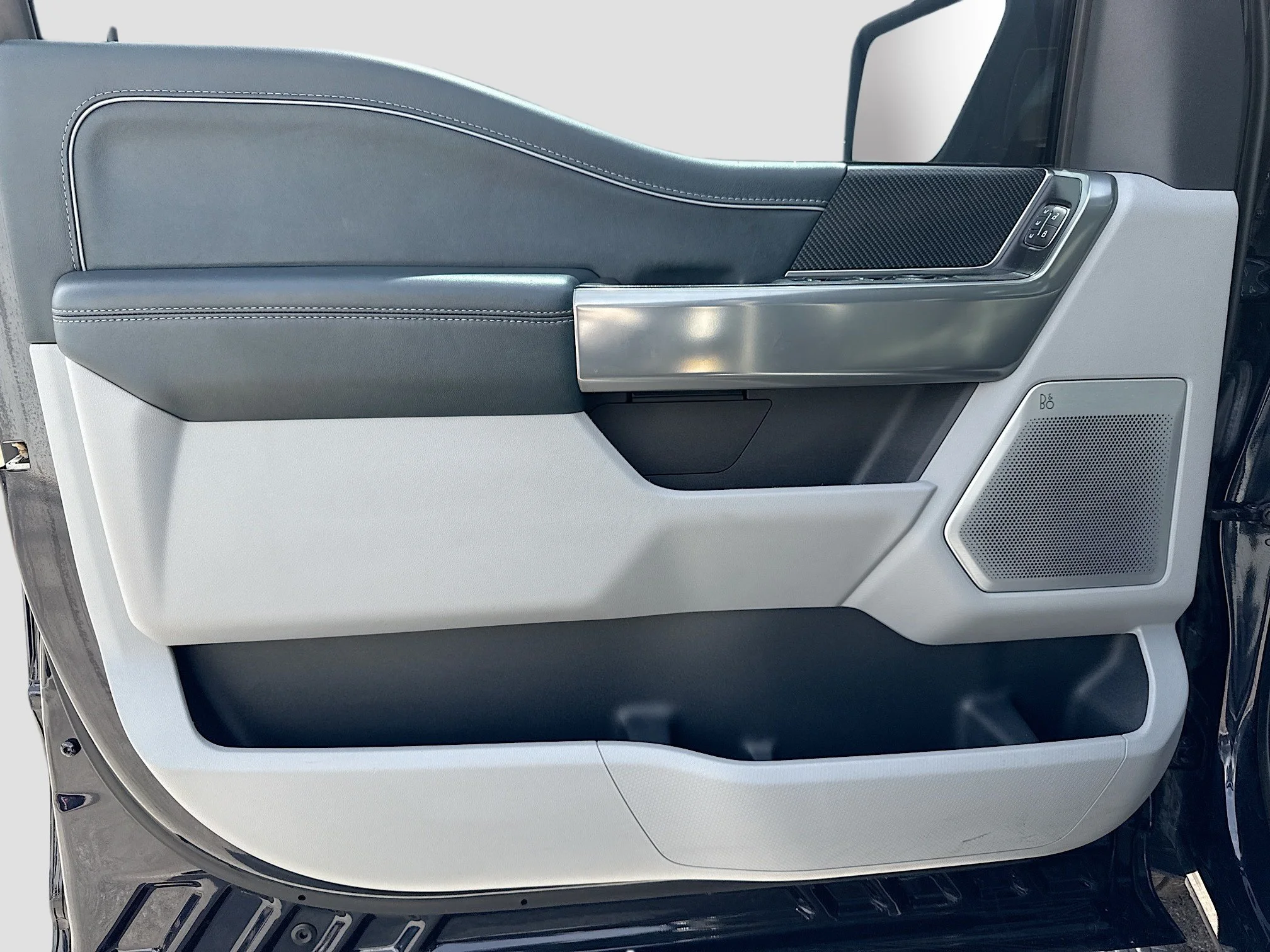Used 2022 Blue Metallic Ford Limited image 20