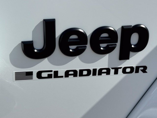 New 2026 Bright White Clear-Coat Exterior Paint Jeep Willys image 35