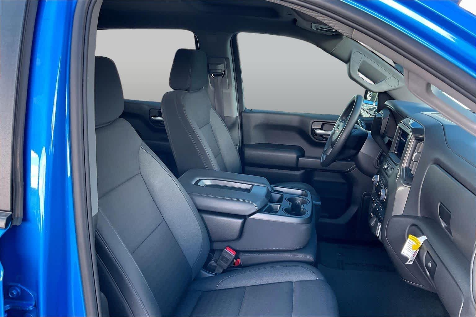 Used 2025 Riptide Blue Metallic Chevrolet Custom image 8