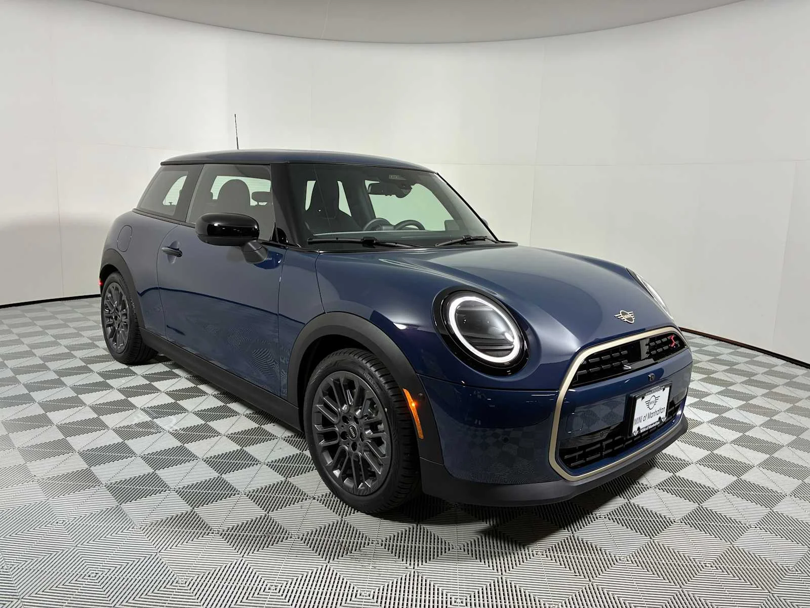 2026 MINI Hardtop Cooper S's photo