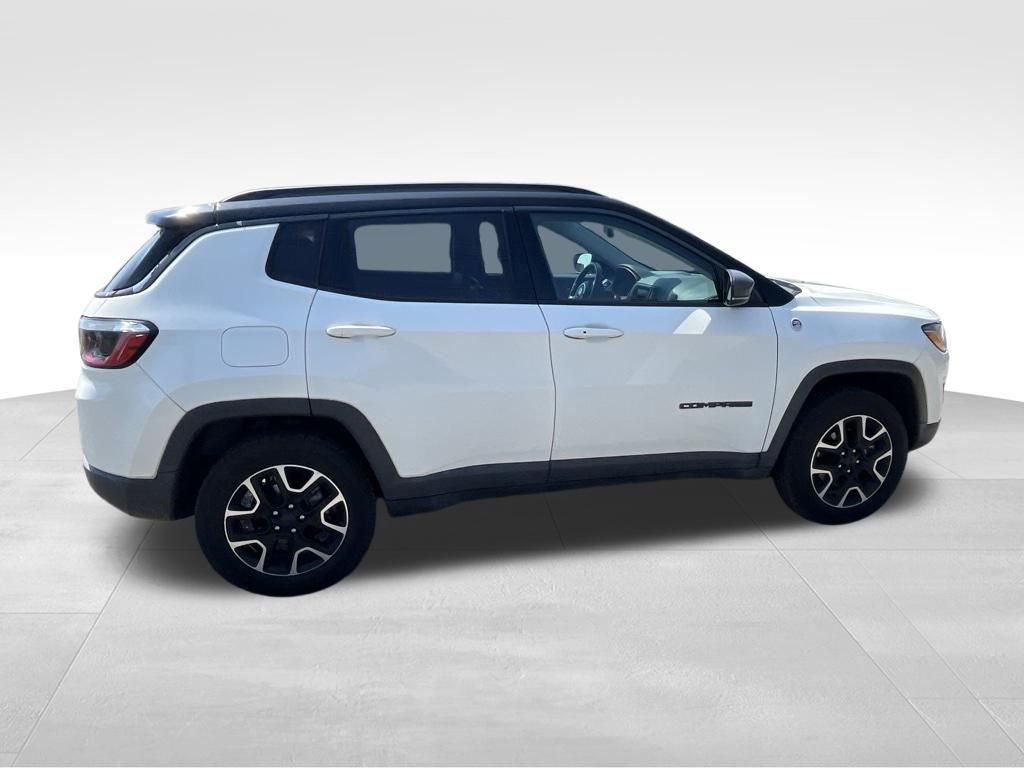 Used 2021 White Jeep Trailhawk image 15