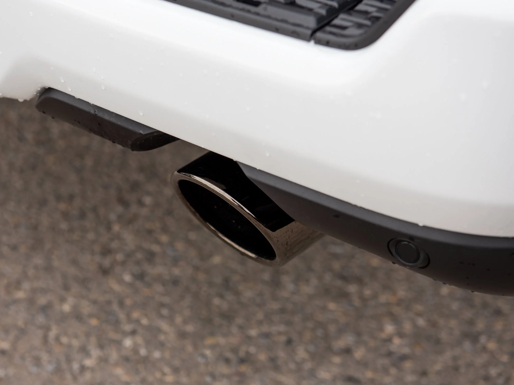 New 2026 White RAM Sport* Crew Cab 4x4, Panoramic Sunroof, 3.92 Rear Axle, Heated Seats/Wheel image 7