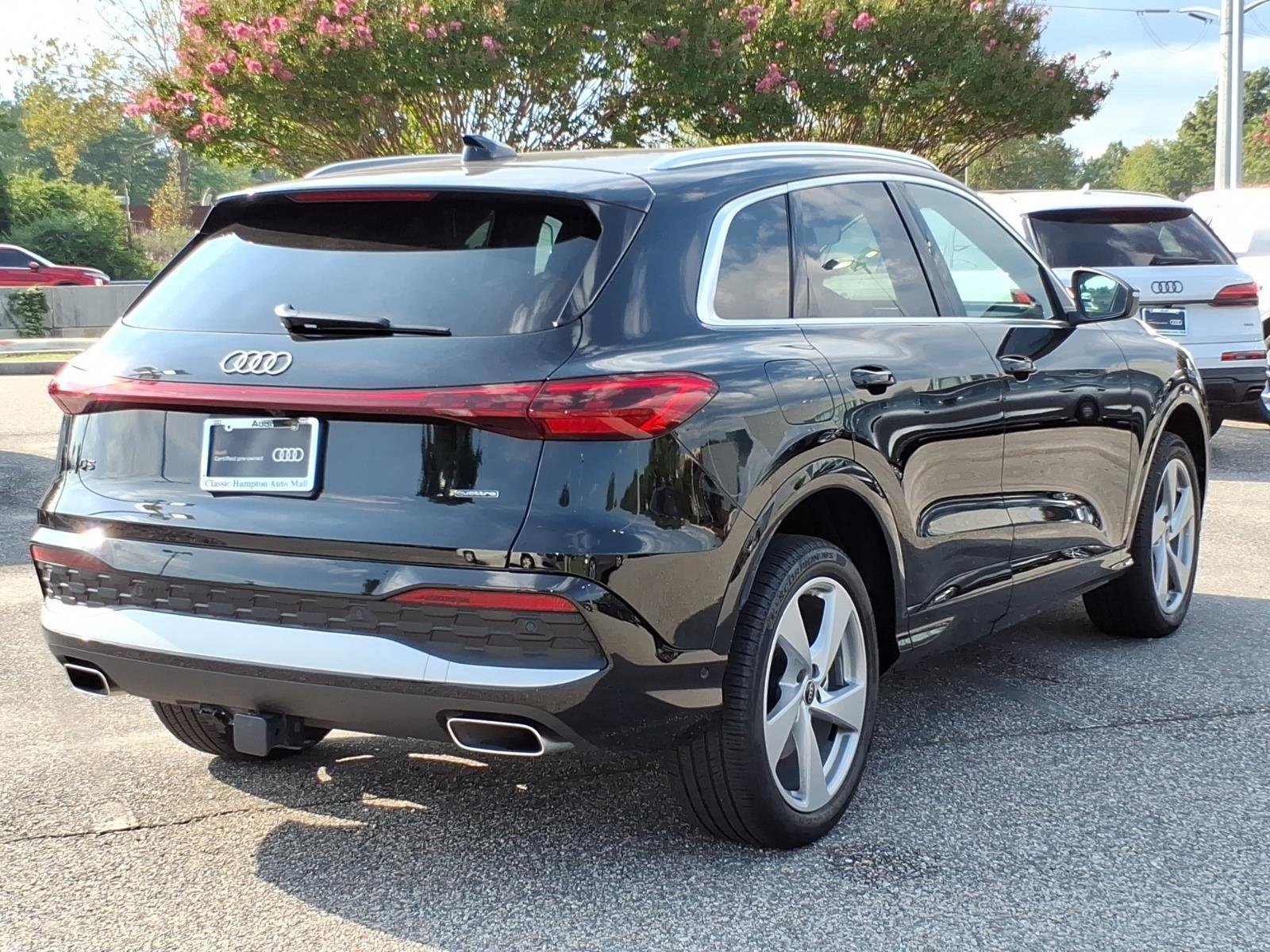 Used 2025 Mythos Black Metallic Audi Premium Plus image 8