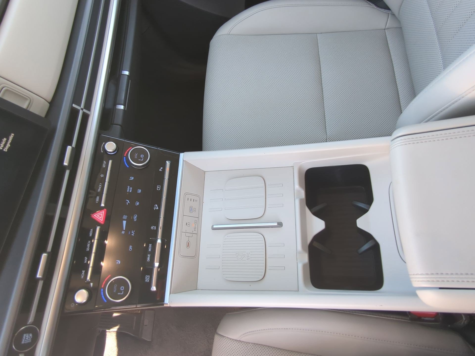 Used 2026  Hyundai SEL image 17