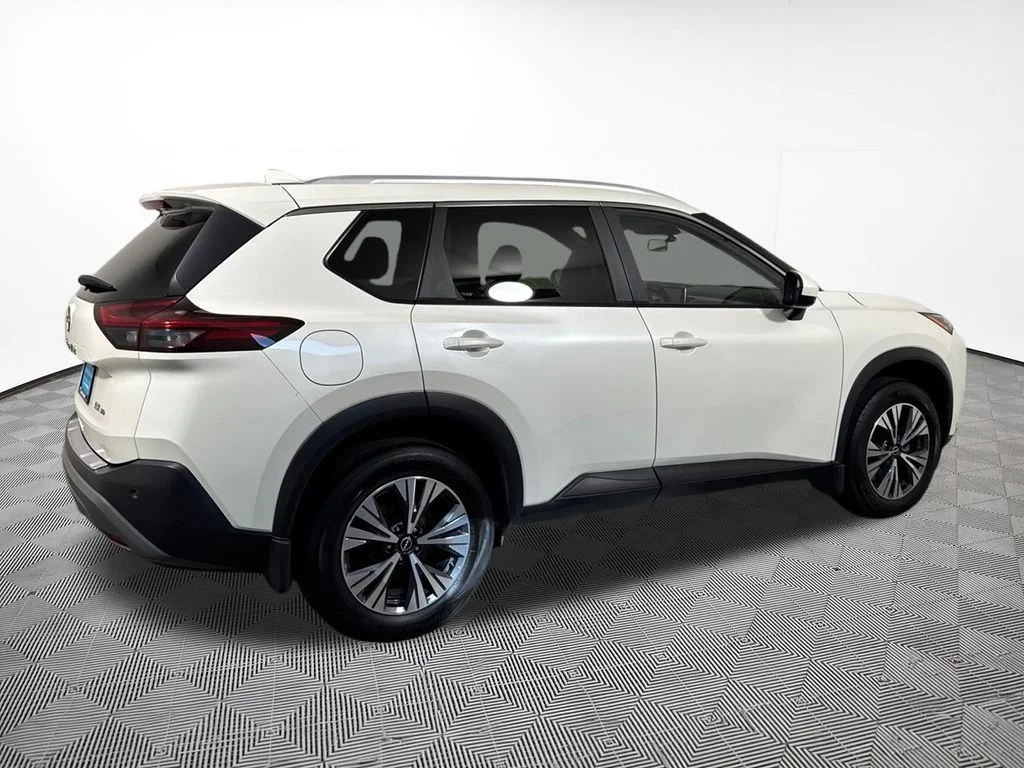 Used 2023 Pearl White Nissan SV image 9
