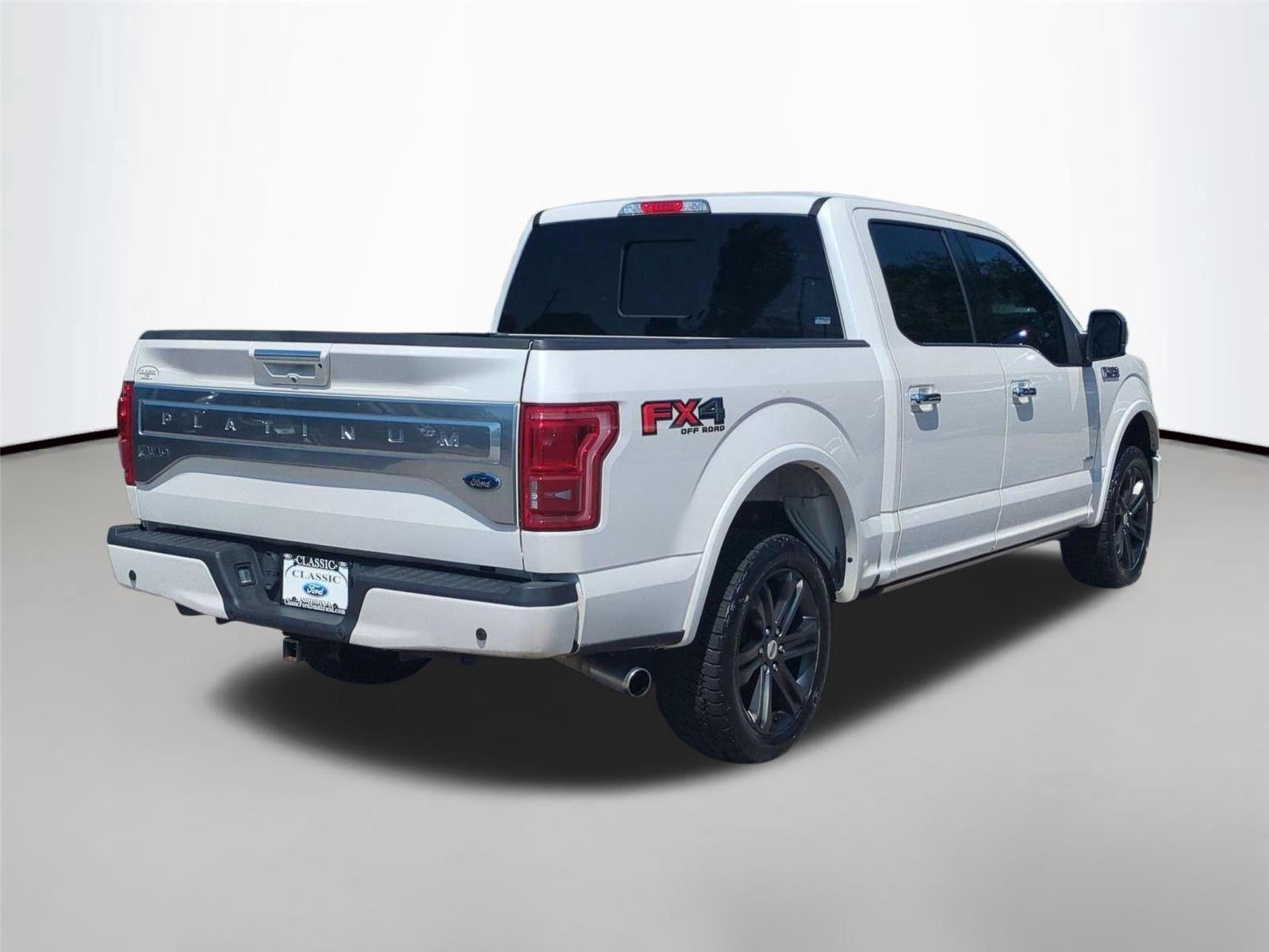 Used 2016 White Platinum Metallic Tri-Coat Ford Platinum image 5