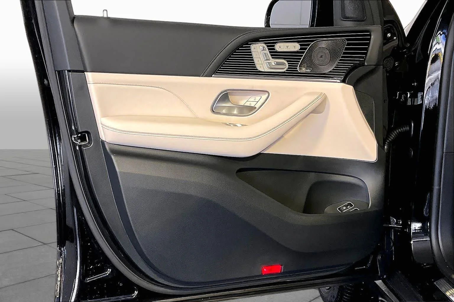 New 2027 Obsidian Black Metallic Mercedes-Benz AMG® GLE 53e image 11