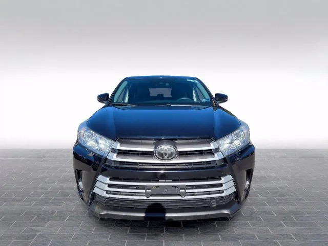 Used 2019 Black Toyota LE Plus image 2