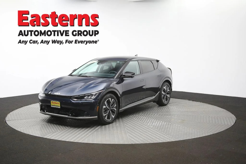 Used 2023 Blue Kia Wind image 58