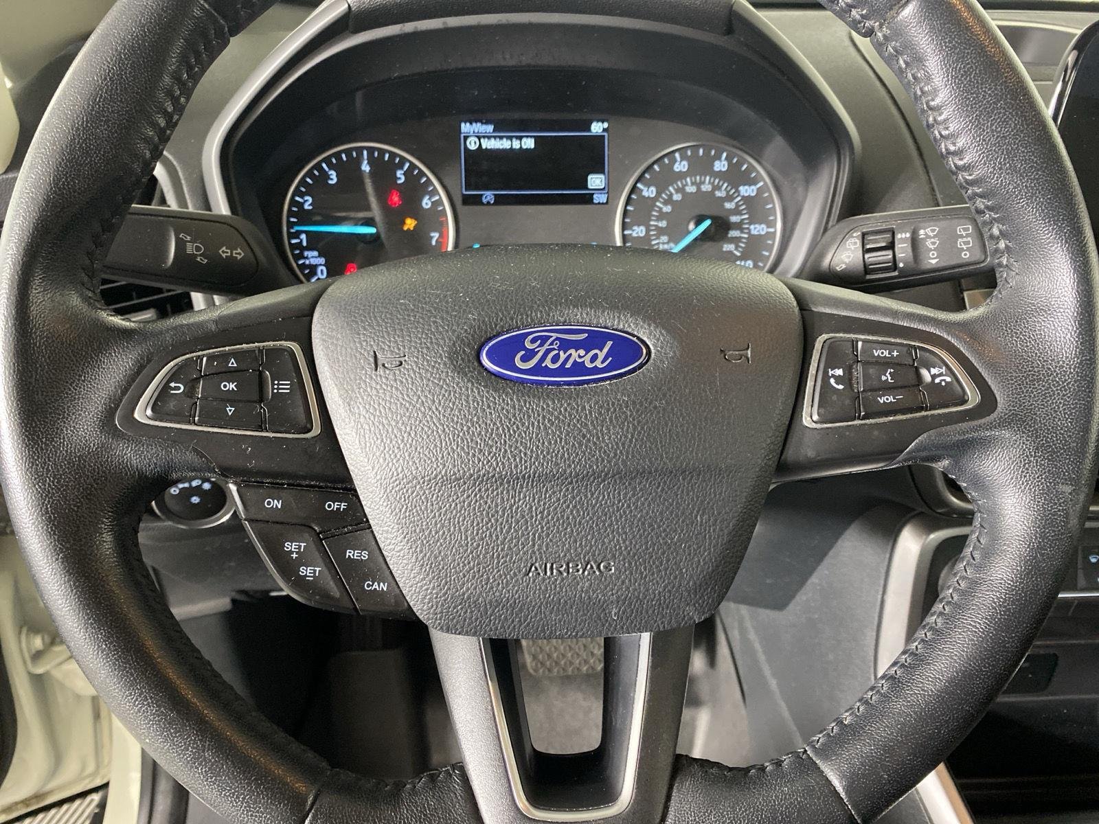 Used 2019 Diamond White Ford SE image 18