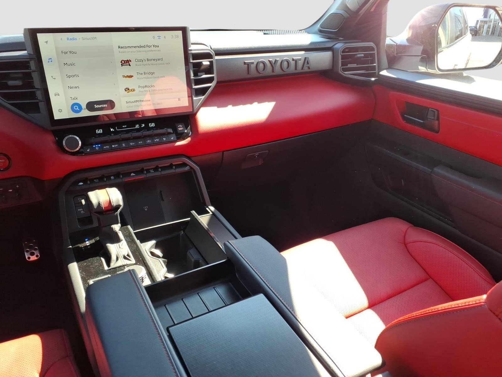 2025 Toyota Sequoia TRD Pro - Photo 10
