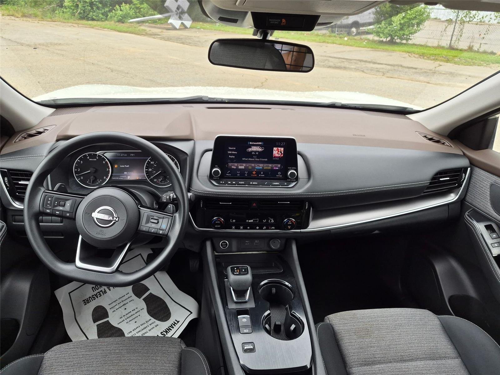 Used 2022 Pearl White Tricoat Nissan SV image 25