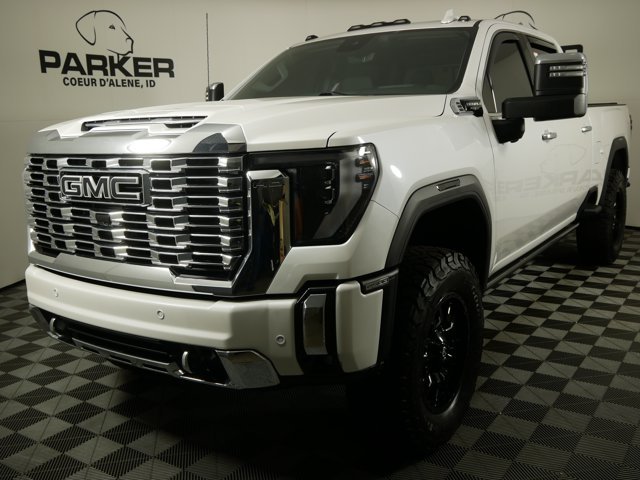 2025 GMC Sierra 2500HD Denali
