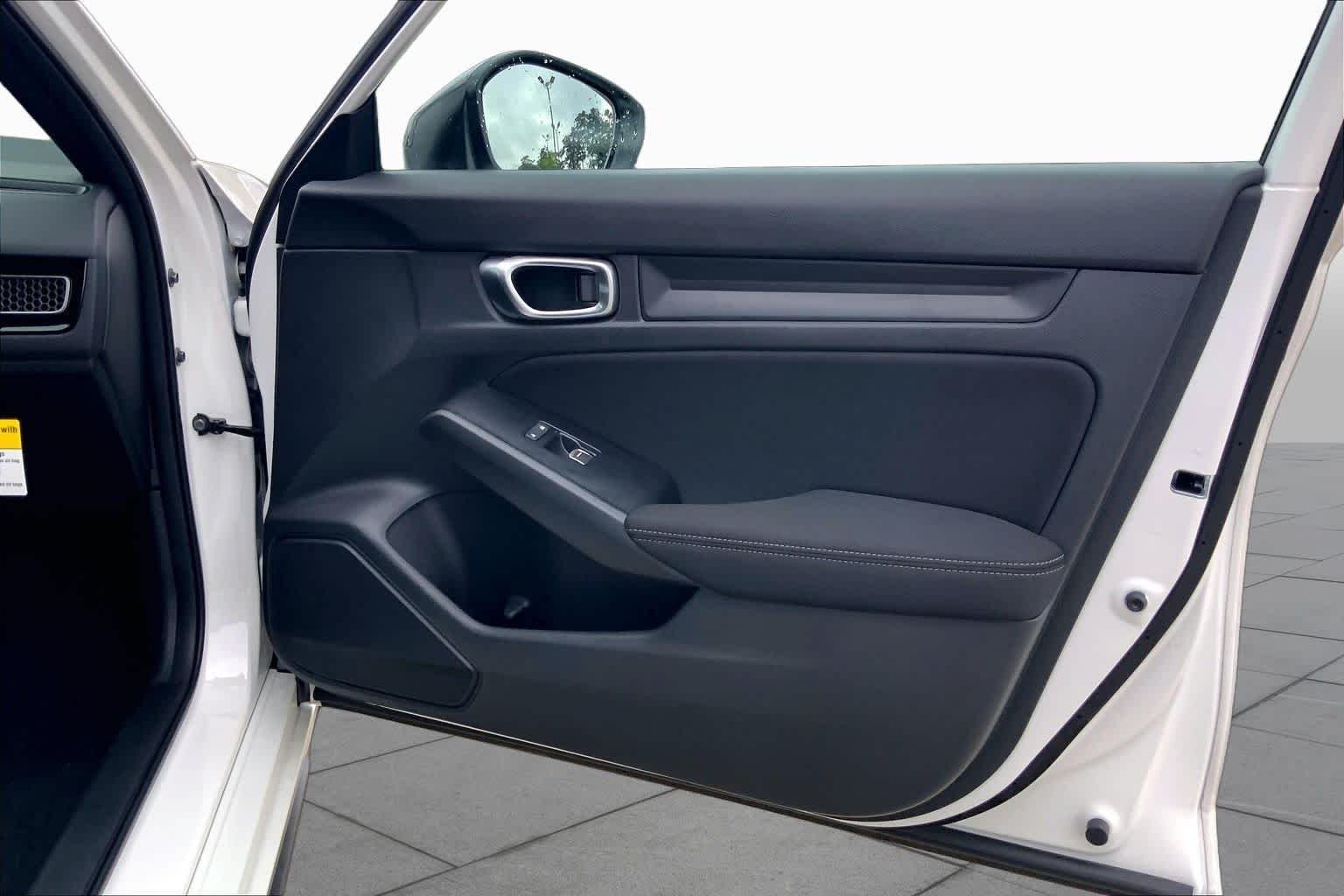 Used 2026 Platinum White Pearl Honda Sport image 22