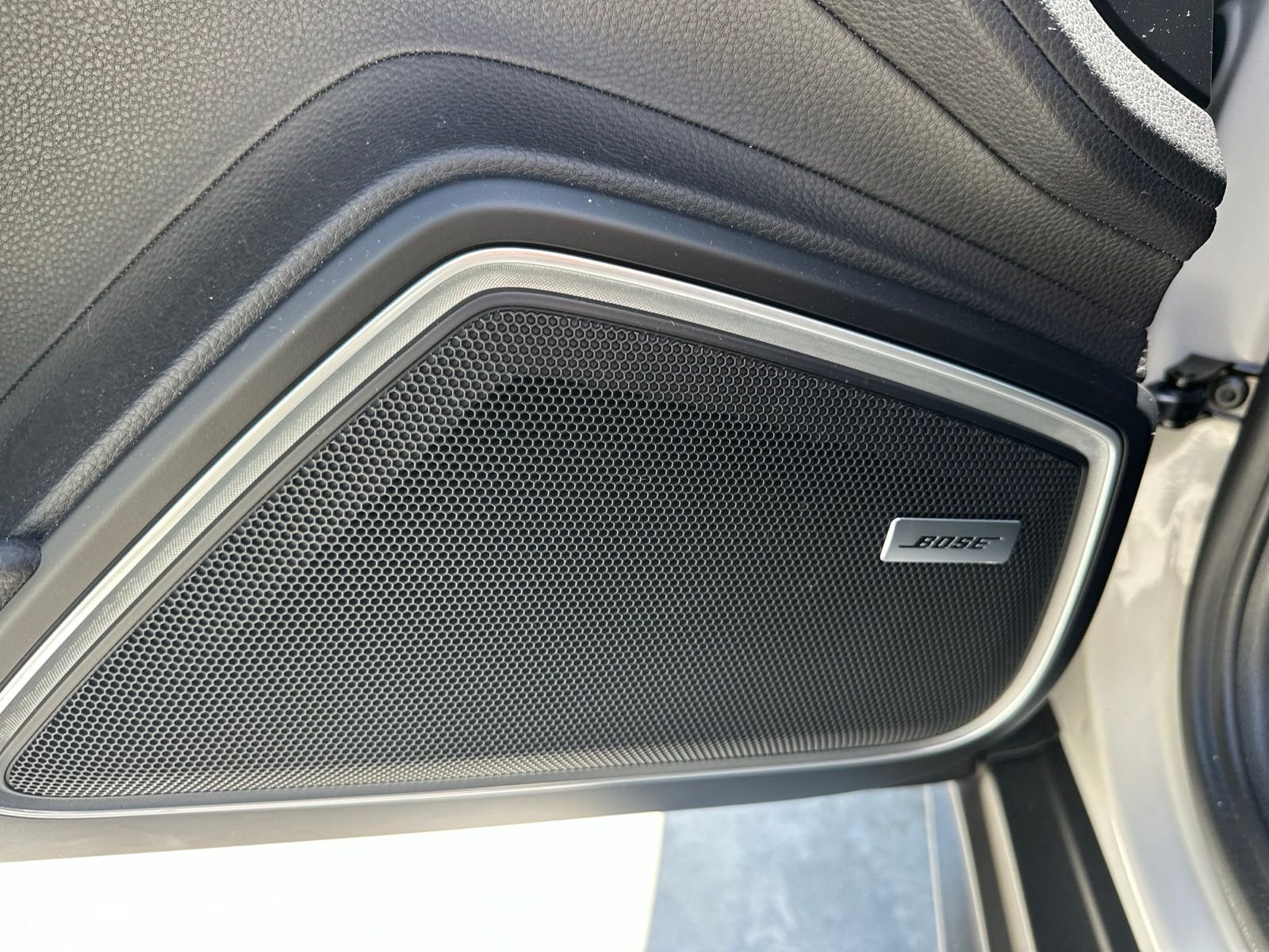Used 2023 Chalk Porsche Platinum Edition image 13