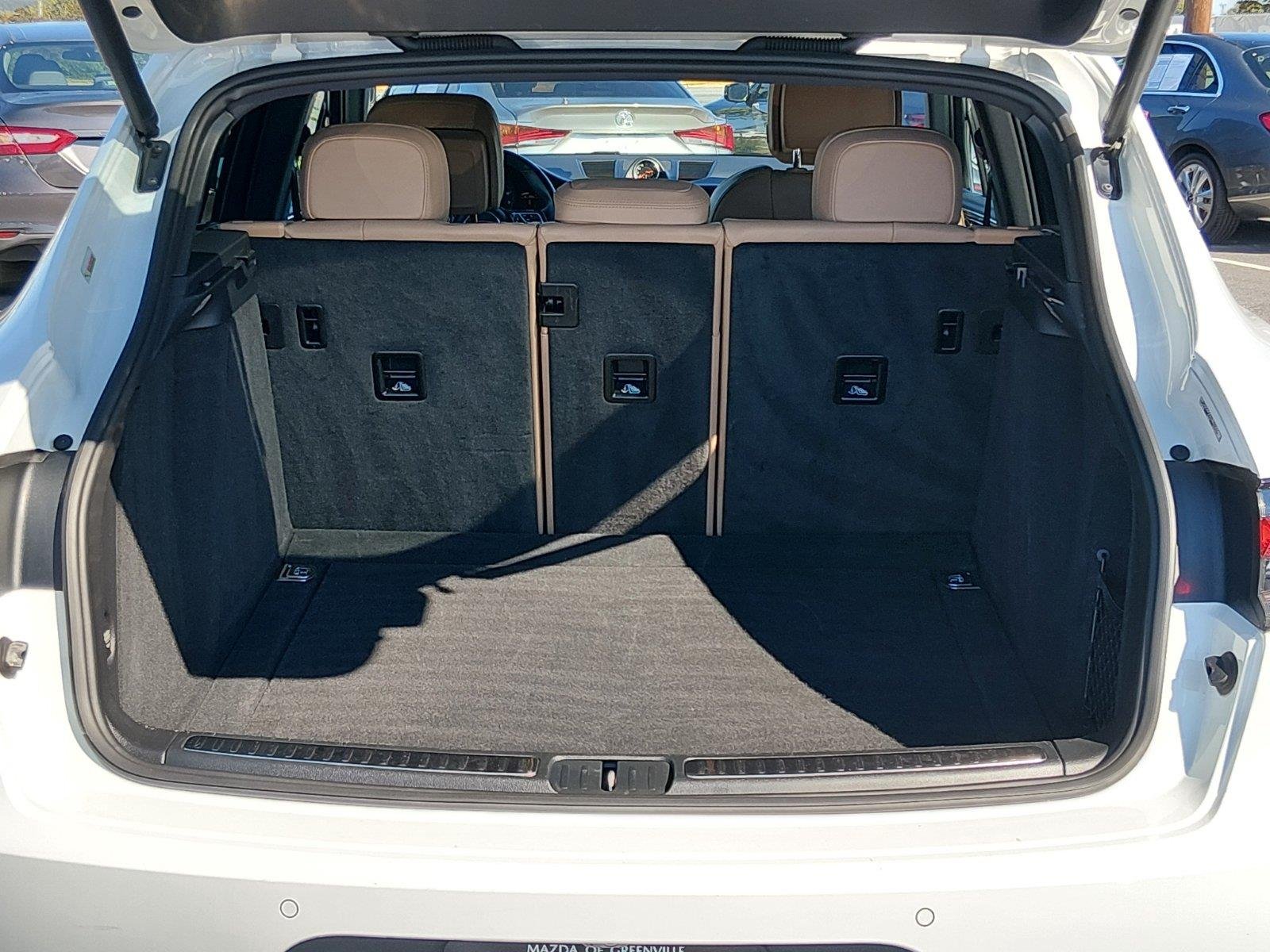 Used 2020 White Porsche  image 22